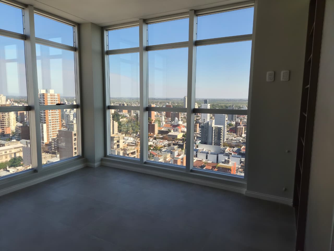 Boulevard Pellegrini 2745 - Piso 20