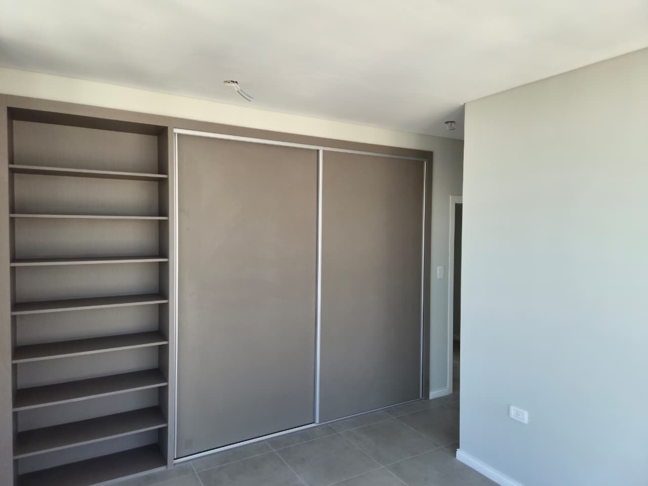 Boulevard Pellegrini 2745 - Piso 20