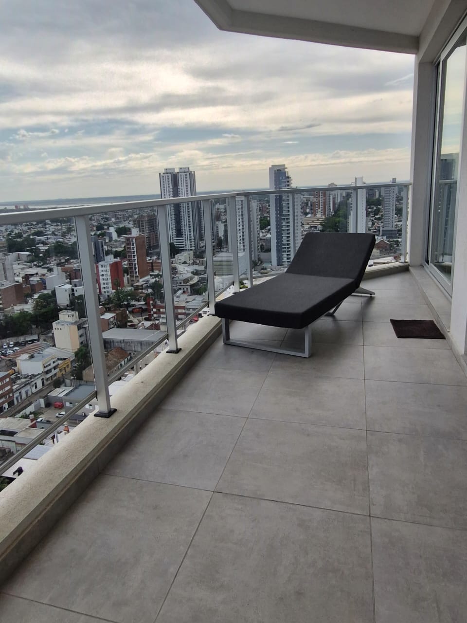 Boulevard Pellegrini 2745 - Piso 20