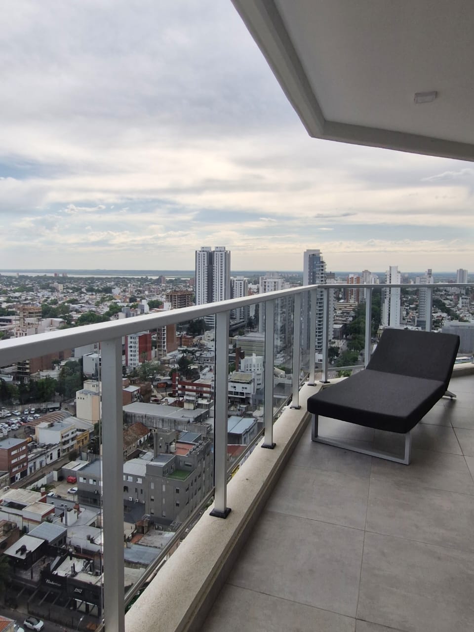 Boulevard Pellegrini 2745 - Piso 20