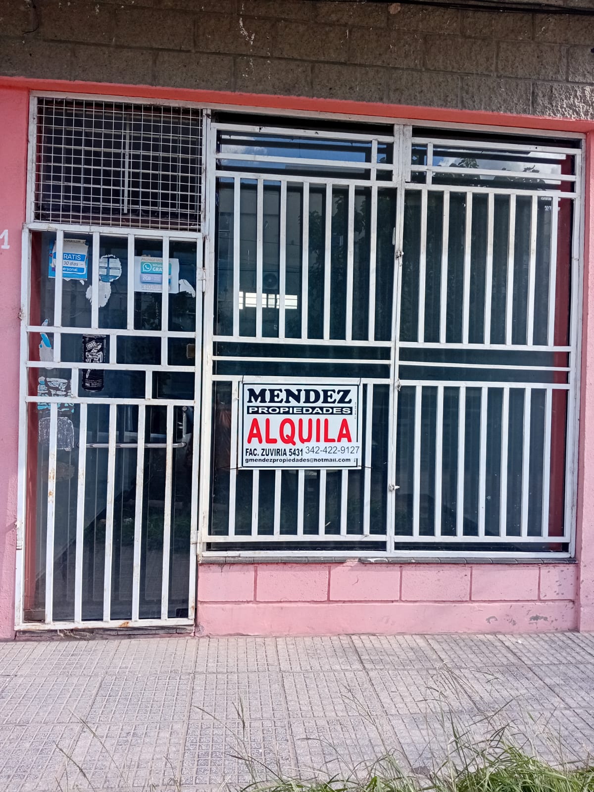 Padre Genesio 2521 - Local